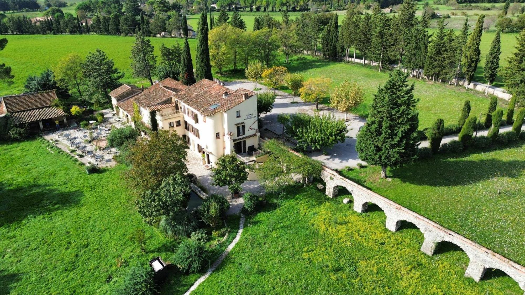 Hotel-Restaurant Le Moulin De La Camandoule Fayence Exterior photo